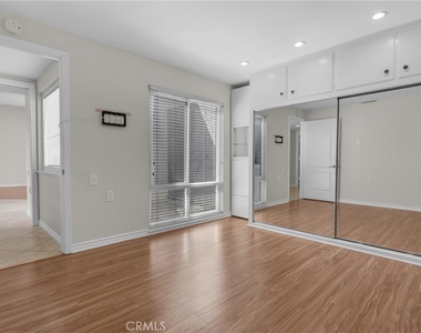 479 Calle Cadiz - Photo Thumbnail 11