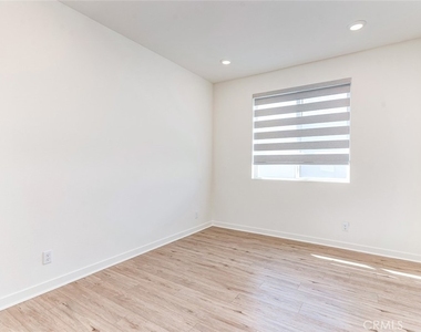 14022 Bay Street - Photo Thumbnail 22