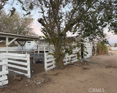 16100 Navajo Road - Photo Thumbnail 12