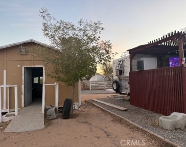 16100 Navajo Road - Photo Thumbnail 22