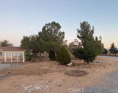 16100 Navajo Road - Photo Thumbnail 4