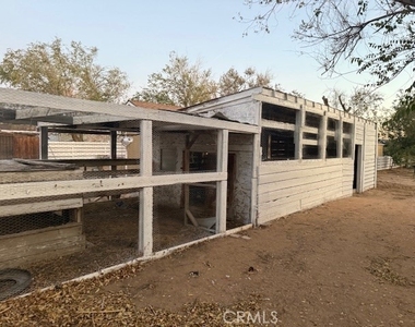 16100 Navajo Road - Photo Thumbnail 13