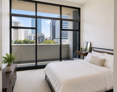 3223 W 6th - Photo Thumbnail 6