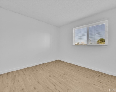 3864 35th Street - Photo Thumbnail 12