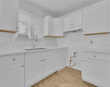 3864 35th Street - Photo Thumbnail 4