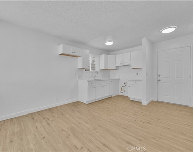 3864 35th Street - Photo Thumbnail 5