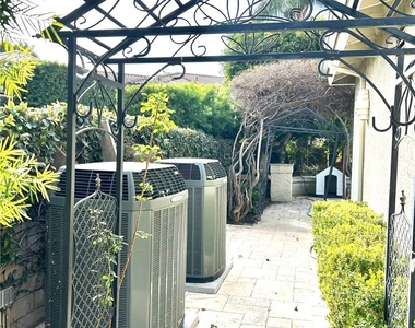 289 S Owens Drive - Photo Thumbnail 33