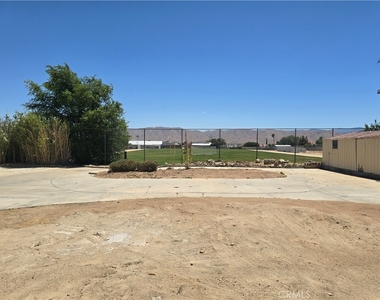 7215 Lyons - Photo Thumbnail 2