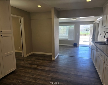 7215 Lyons - Photo Thumbnail 7