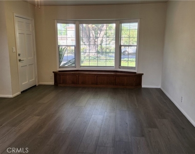 1310 Mayflower Avenue - Photo Thumbnail 10