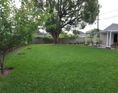 1310 Mayflower Avenue - Photo Thumbnail 3