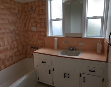 1310 Mayflower Avenue - Photo Thumbnail 8
