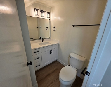 8831 Sailport Drive - Photo Thumbnail 18