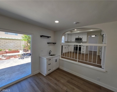 8831 Sailport Drive - Photo Thumbnail 16