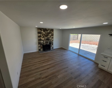 8831 Sailport Drive - Photo Thumbnail 13