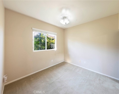 907 Somerville - Photo Thumbnail 9