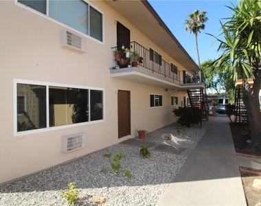 1010 E 32nd - Photo Thumbnail 1