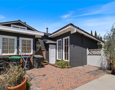 2642 Westminster Place - Photo Thumbnail 4