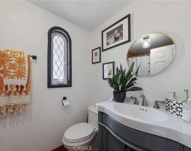 2642 Westminster Place - Photo Thumbnail 16