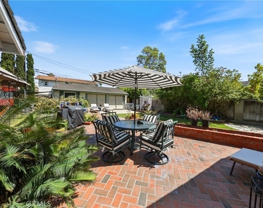 2642 Westminster Place - Photo Thumbnail 30