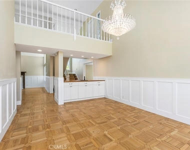 22931 Calle Azorin - Photo Thumbnail 11