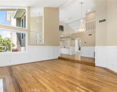 22931 Calle Azorin - Photo Thumbnail 10
