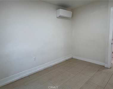 296 N Allen - Photo Thumbnail 7