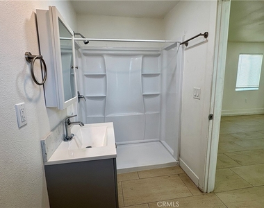 296 N Allen - Photo Thumbnail 23