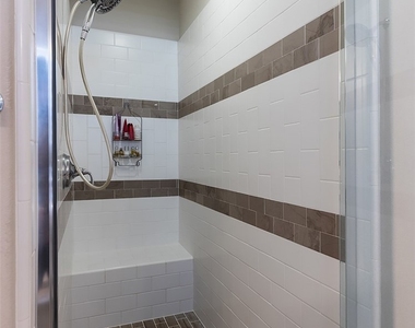 70 Somerton - Photo Thumbnail 14