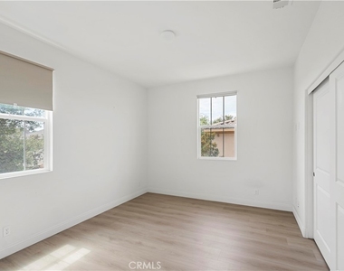 217 Wicker - Photo Thumbnail 32