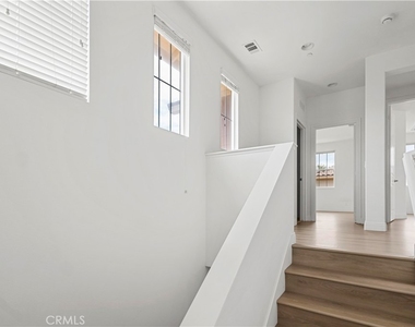 217 Wicker - Photo Thumbnail 28