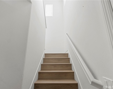217 Wicker - Photo Thumbnail 27