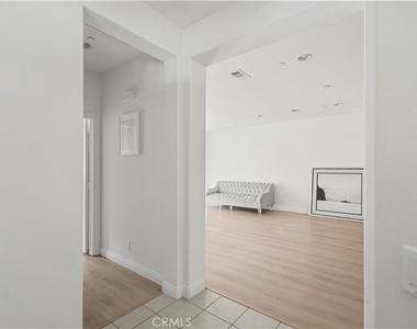 217 Wicker - Photo Thumbnail 18