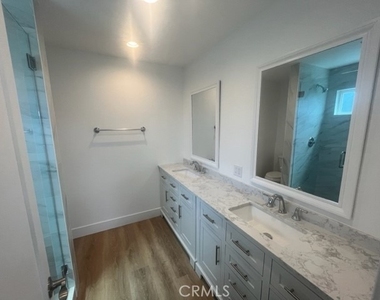 23582 Milano - Photo Thumbnail 20
