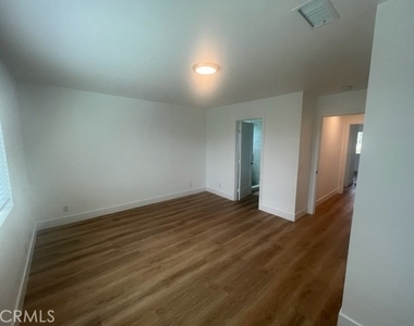 23582 Milano - Photo Thumbnail 19
