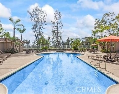 2960 Champion Way - Photo Thumbnail 23