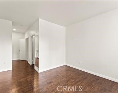 2960 Champion Way - Photo Thumbnail 12