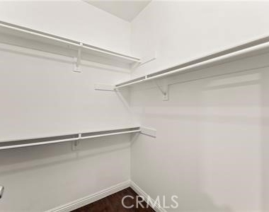 2960 Champion Way - Photo Thumbnail 15