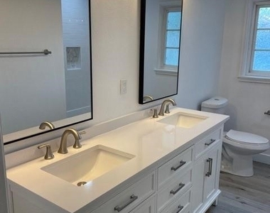 12472 Woodlawn - Photo Thumbnail 7