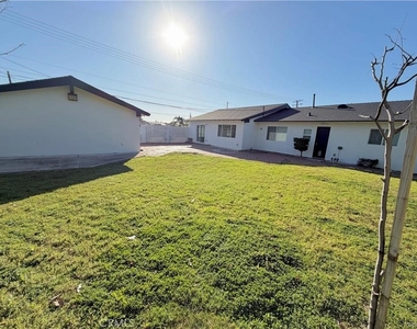 12472 Woodlawn - Photo Thumbnail 1