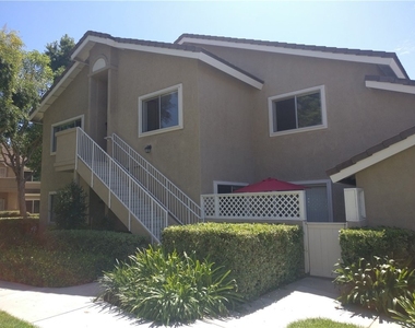 180 Greenmoor - Photo Thumbnail 1