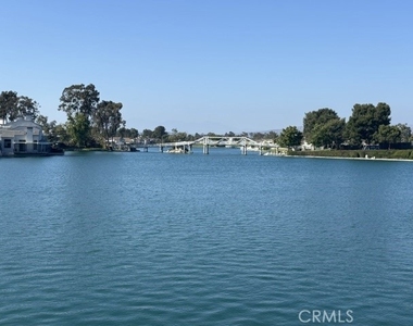180 Greenmoor - Photo Thumbnail 18