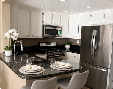 27345 Nicole Drive - Photo Thumbnail 7