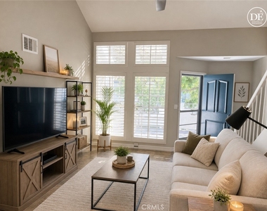 27345 Nicole Drive - Photo Thumbnail 3