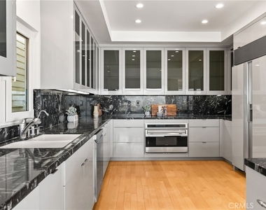 1554 E Oceanfront - Photo Thumbnail 11