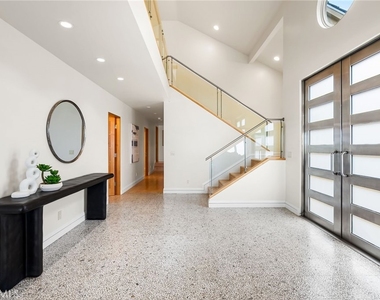 1554 E Oceanfront - Photo Thumbnail 1