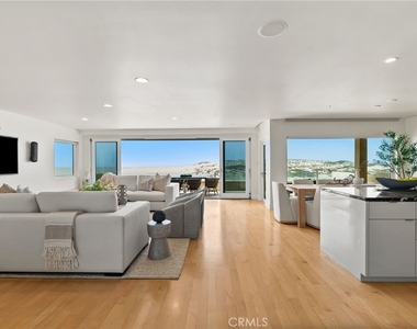 1554 E Oceanfront - Photo Thumbnail 16
