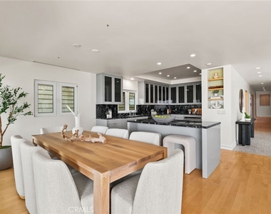 1554 E Oceanfront - Photo Thumbnail 8