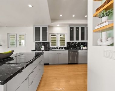 1554 E Oceanfront - Photo Thumbnail 9