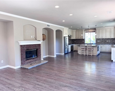 28463 Cascade - Photo Thumbnail 22